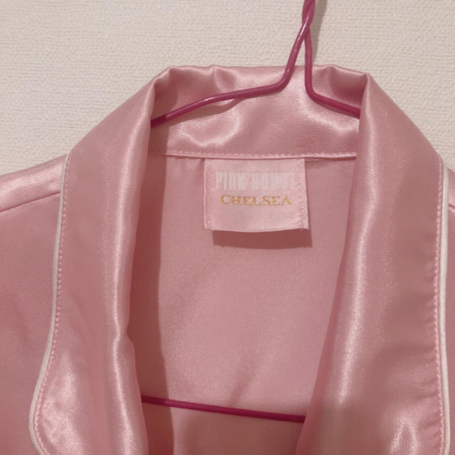 PINK HOUSE(ピンクハウス)のPINK HOUSE CHELSEA サテンシャツ レディースのトップス(シャツ/ブラウス(半袖/袖なし))の商品写真