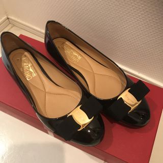 サルヴァトーレフェラガモ(Salvatore Ferragamo)のSalvatore Ferragamo  フラットシューズ (バレエシューズ)