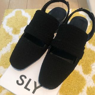 スライ(SLY)のSLY スライ サンダル 黒 24.5 L(サンダル)