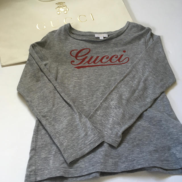 Gucci(グッチ)のGUCCIグッチ定番ロゴ長袖Tシャツサイズ6 120cm キッズ/ベビー/マタニティのキッズ服男の子用(90cm~)(Tシャツ/カットソー)の商品写真