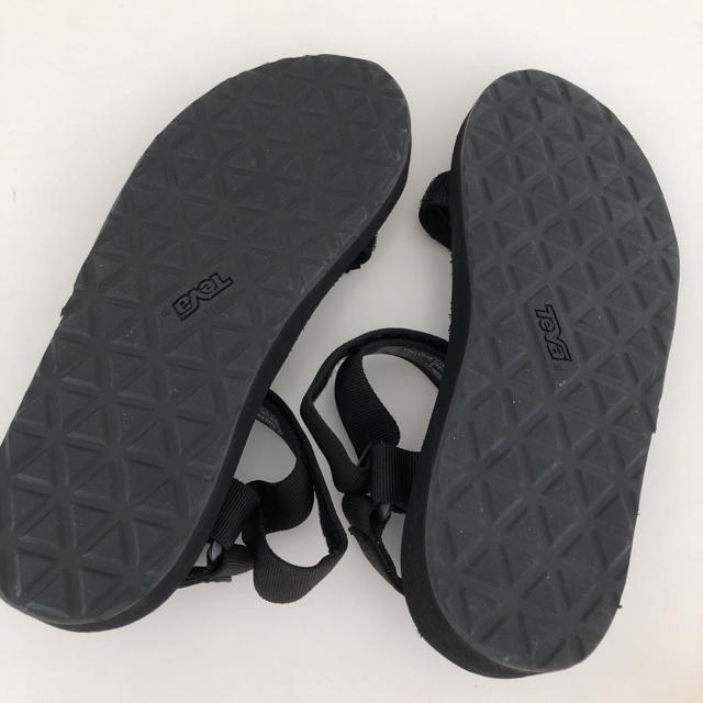 Teva(テバ)のteva テバ サンダル  オリジナルユニバーサル 24 24.5 レディースの靴/シューズ(サンダル)の商品写真