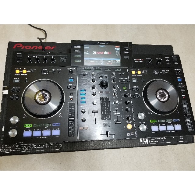 Pioneer(パイオニア)のpionner DJ XDJ-RX　スピーカー付き 楽器のDJ機器(DJコントローラー)の商品写真