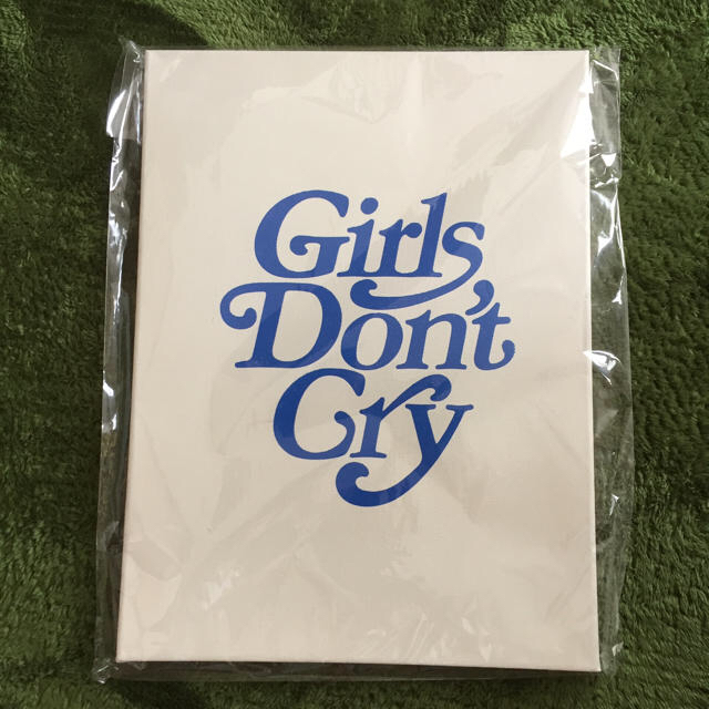 BEAMS(ビームス)のgirls don't cry キャンバス 絵 壁掛け エンタメ/ホビーの美術品/アンティーク(絵画/タペストリー)の商品写真