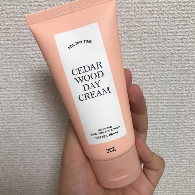 3ce(スリーシーイー)の3ce  CEDAR WOOD DAY CREAM コスメ/美容のベースメイク/化粧品(化粧下地)の商品写真