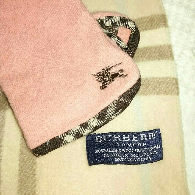 BURBERRY(バーバリー)のバーバリーマフラー&手袋セット レディースのファッション小物(マフラー/ショール)の商品写真