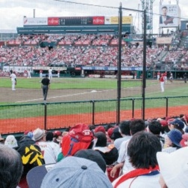 東北楽天ゴールデンイーグルス(トウホクラクテンゴールデンイーグルス)の9/7 楽天イーグルス vs 日本ハム フィールドシート3塁側ペアチケット チケットのスポーツ(野球)の商品写真