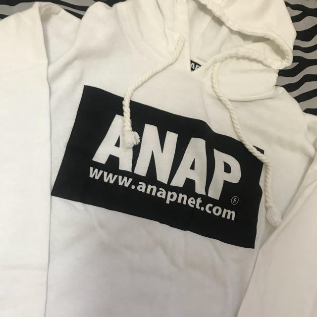 ANAP(アナップ)のANAP ロゴパーカー レディースのトップス(パーカー)の商品写真