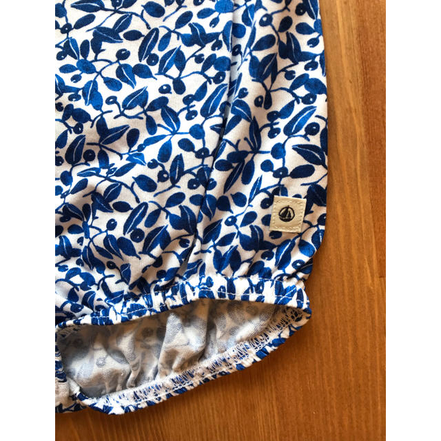 PETIT BATEAU(プチバトー)のmomo様専用♡プチバトー2点おまとめ キッズ/ベビー/マタニティのベビー服(~85cm)(ロンパース)の商品写真