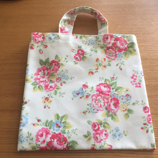 Cath Kidston(キャスキッドソン)のCath Kidston キャスキッドソン トートバッグ 花柄 レディースのバッグ(トートバッグ)の商品写真