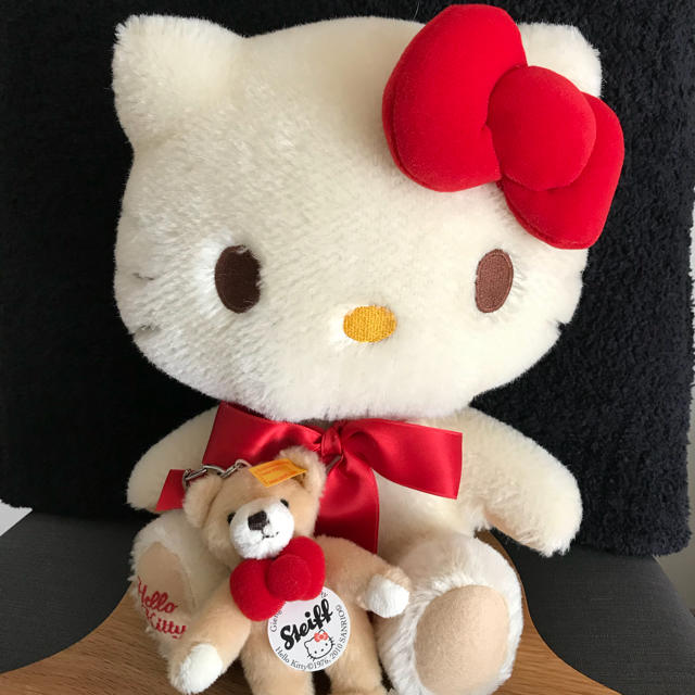 ぬいぐるみシュタイフ HELLO KITTY 【世界限定2010体】