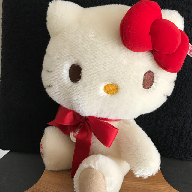 ハローキティ(ハローキティ)のシュタイフ HELLO KITTY 【世界限定2010体】 エンタメ/ホビーのおもちゃ/ぬいぐるみ(ぬいぐるみ)の商品写真