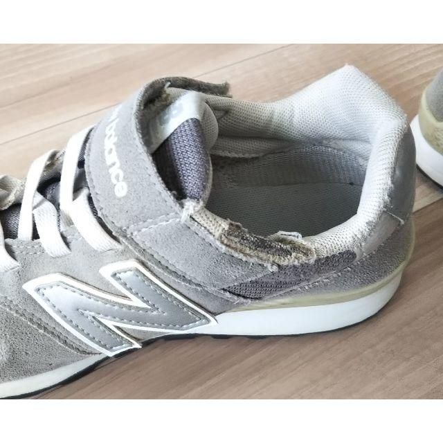 New Balance(ニューバランス)の【USED】 22cm　ニューバランス　 996　グレー キッズ/ベビー/マタニティのキッズ靴/シューズ(15cm~)(スニーカー)の商品写真