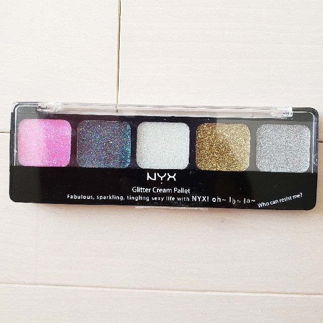 NYX(エヌワイエックス)のNYX ☆未使用品 ☆グリッターパレット コスメ/美容のコスメ/美容 その他(その他)の商品写真