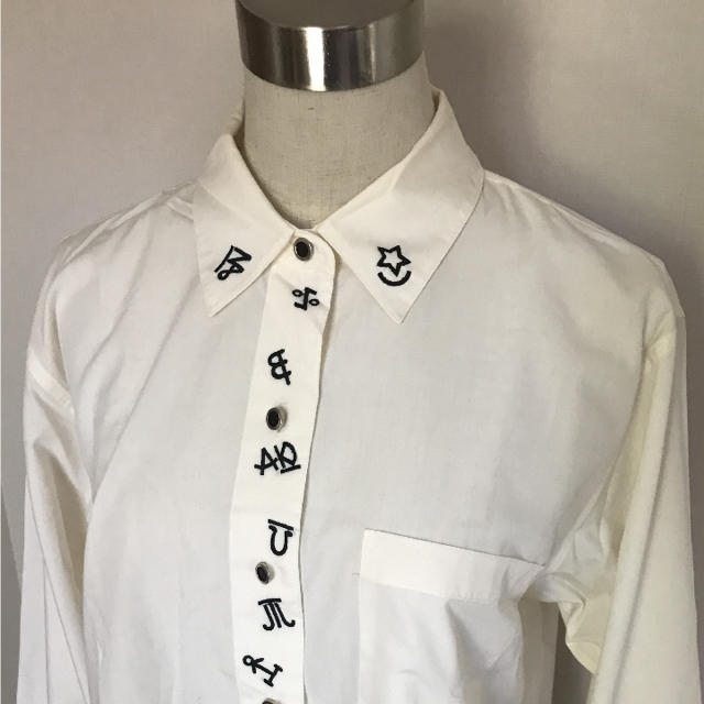 ROSE BUD(ローズバッド)のヴィンテージ✳︎メンズ？✳︎ビッグシャツ✳︎刺繍 レディースのトップス(Tシャツ(長袖/七分))の商品写真
