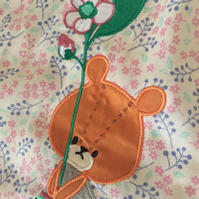 くまのがっこう(クマノガッコウ)の保育士エプロン♡くまのがっこう♡花柄刺繍 レディースのレディース その他(その他)の商品写真