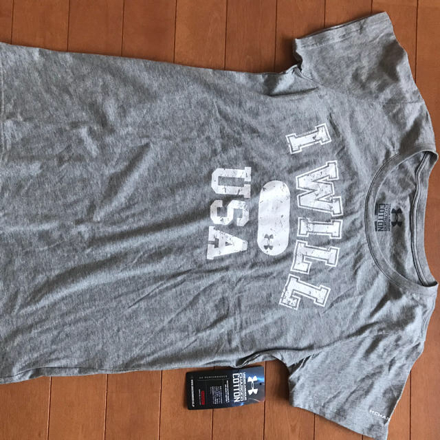 UNDER ARMOUR(アンダーアーマー)のアンダーアーマーレディスTシャツ レディースのトップス(Tシャツ(半袖/袖なし))の商品写真