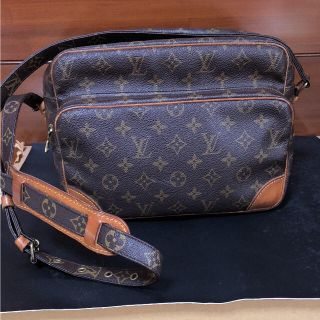 ルイヴィトン(LOUIS VUITTON)のルイビトンモノグラムナイルショルダーバックお値下げ22000-18900(ショルダーバッグ)