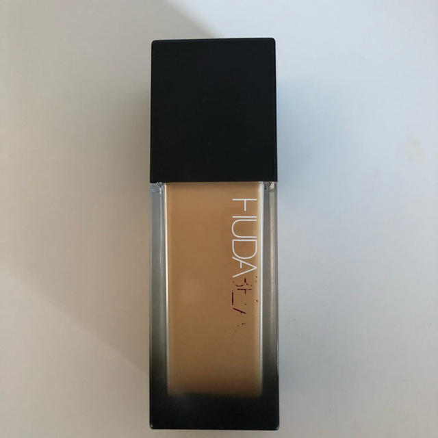 Sephora(セフォラ)のHUDA BRAUTY FAUX FILTER ファンデーション 150G コスメ/美容のベースメイク/化粧品(ファンデーション)の商品写真