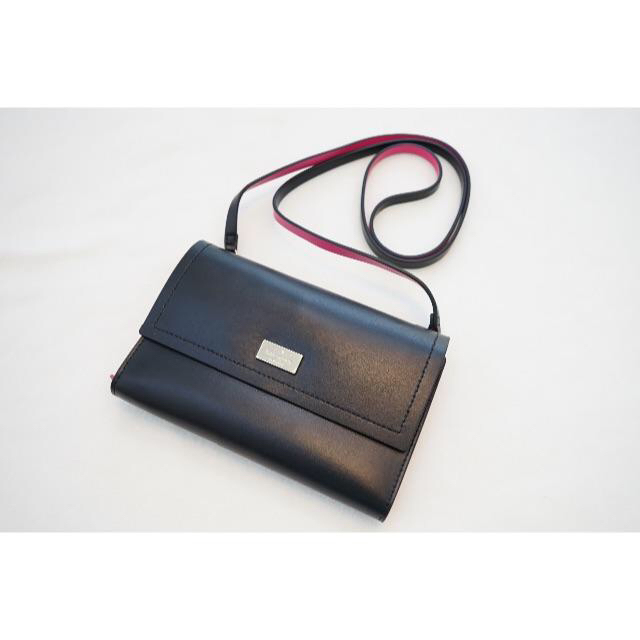 取り外し可調整不可品番新品未使用 ケイトスペード 黒×ピンク ウォレットバック 2way 財布