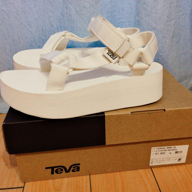 Teva(テバ)のTeva 厚底サンダル 23cm US6 レディースの靴/シューズ(サンダル)の商品写真