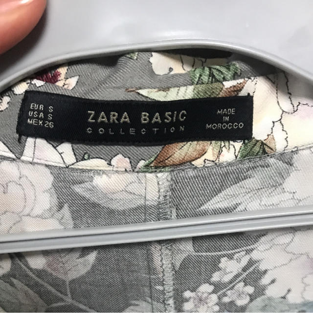 ZARA(ザラ)のZARA花柄ロングワンピース レディースのワンピース(ロングワンピース/マキシワンピース)の商品写真