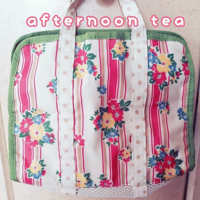 AfternoonTea(アフタヌーンティー)の旅行や温泉に☆ビニールバニティーbag レディースのバッグ(スーツケース/キャリーバッグ)の商品写真