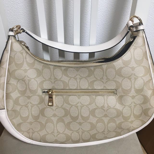 COACH(コーチ)の値下げ【新品】coach(コーチ) ショルダーバッグ レディースのバッグ(ショルダーバッグ)の商品写真