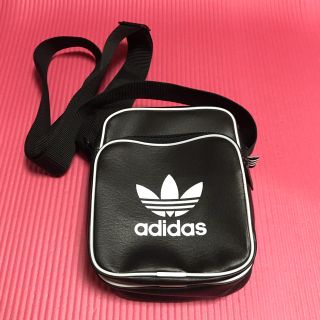 アディダス(adidas)のadidas ショルダーバッグ(ショルダーバッグ)