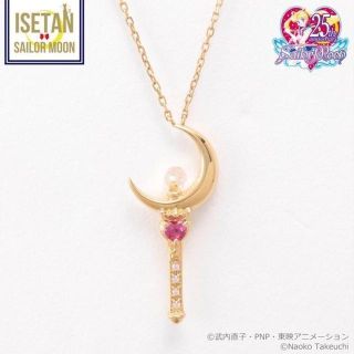 サマンサティアラ(Samantha Tiara)の【正規品】伊勢丹コラボ　セーラームーン ムーンスティック ネックレス(ネックレス)