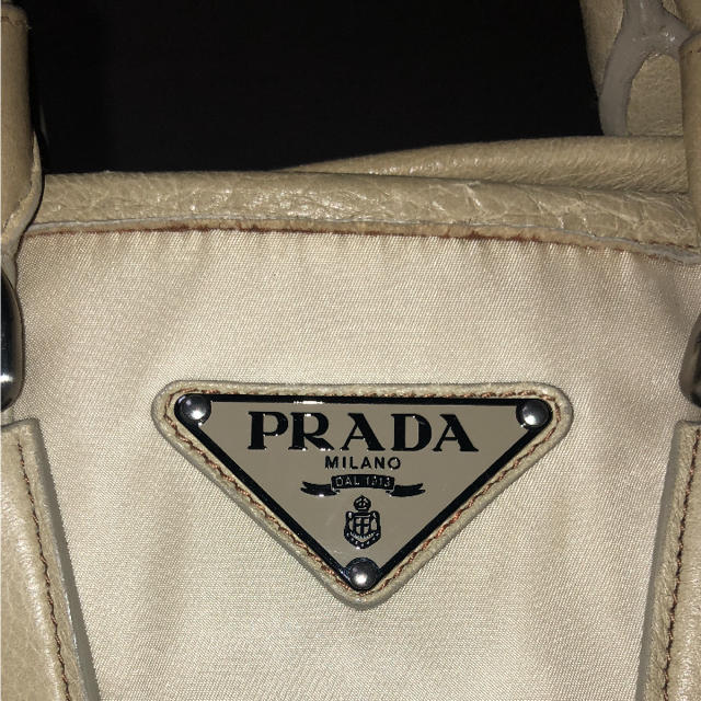 【大幅値下げ】PRADA プラダ ショルダー付きバッグ