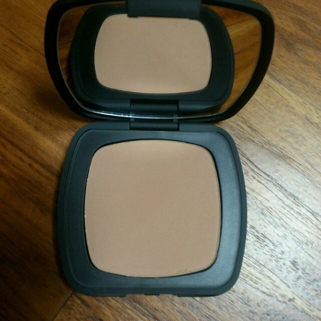 bareMinerals(ベアミネラル)の未使用ベアミネラルレディファンデーション コスメ/美容のベースメイク/化粧品(その他)の商品写真