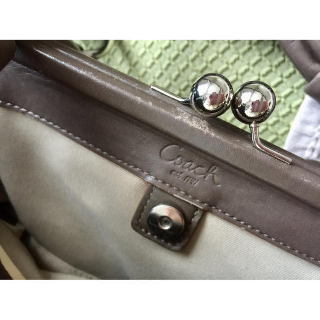 COACH(コーチ)のcoachコーチのがま口付きバッグ レディースのバッグ(ハンドバッグ)の商品写真