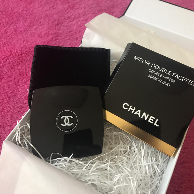 CHANEL(シャネル)のいーさん専用！CHANEL 二面鏡 お値下げしましたー！！ レディースのファッション小物(ミラー)の商品写真