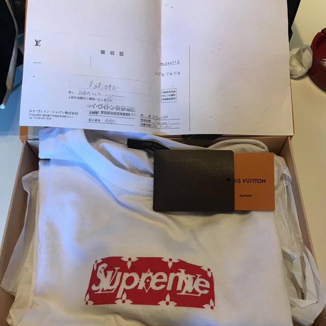 【お得】 Supreme - たくや様限定 boxlogo Tシャツ/カットソー(半袖/袖なし) 【お得】 Supreme - たくや様限定 boxlogo Tシャツ/カットソー(半袖/袖なし)