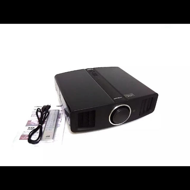 Victor(ビクター)のVICTOR プロジェクター フルハイビジョン DLA-HD100 スマホ/家電/カメラのテレビ/映像機器(プロジェクター)の商品写真