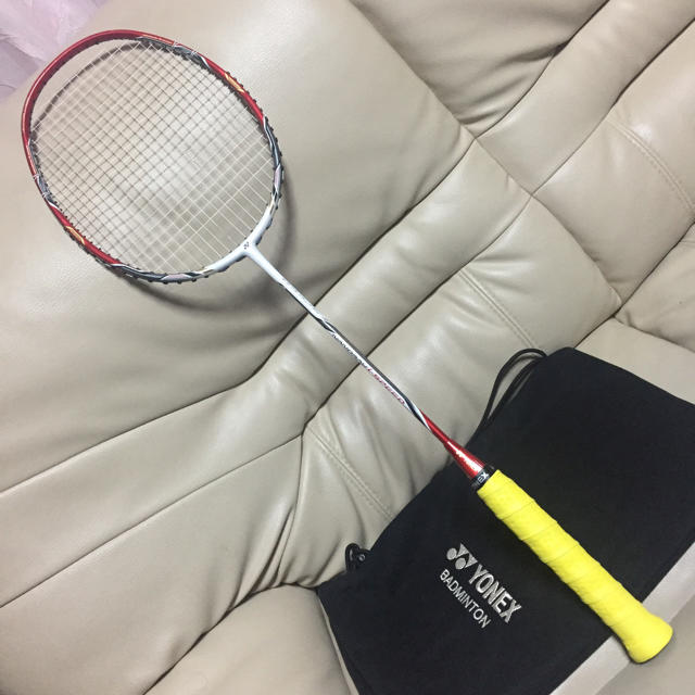 YONEX(ヨネックス)のヨネックスバドミントンラケット スポーツ/アウトドアのスポーツ/アウトドア その他(バドミントン)の商品写真