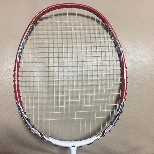 YONEX(ヨネックス)のヨネックスバドミントンラケット スポーツ/アウトドアのスポーツ/アウトドア その他(バドミントン)の商品写真