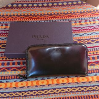 プラダ(PRADA)のクーポンセール❤️美品❤️PRADA プラダ ガラスレザー 長財布(財布)