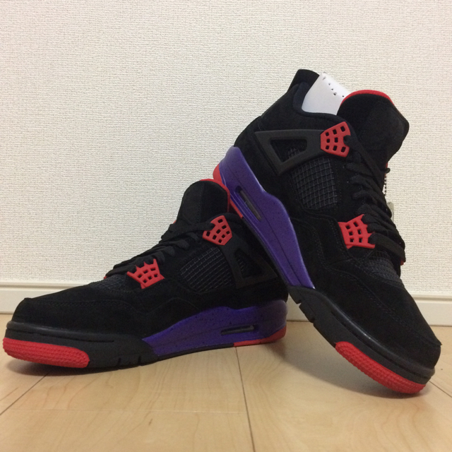 NIKE(ナイキ)のAIR JORDAN  RETRO  RAPTRS メンズの靴/シューズ(スニーカー)の商品写真