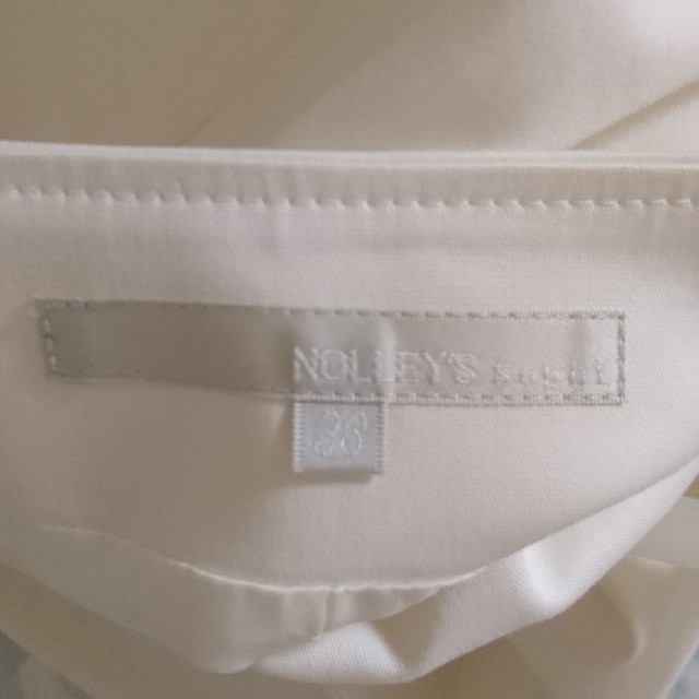 NOLLEY'S(ノーリーズ)の☆sale☆【美品】白タイトスカート レディースのスカート(ひざ丈スカート)の商品写真