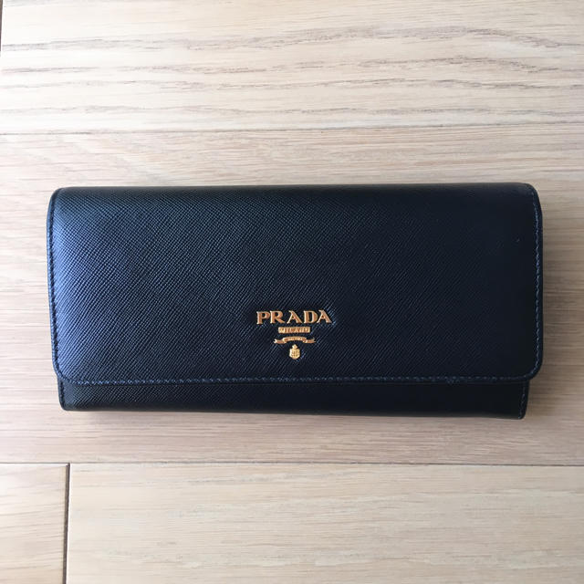 PRADA サフィアーノ レザー 財布