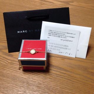 マークバイマークジェイコブス(MARC BY MARC JACOBS)のmarc by♡ ホワイトブレスレット(ブレスレット/バングル)