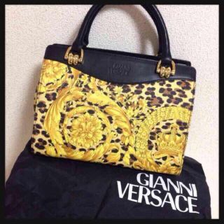 ヴェルサーチ(VERSACE)のレア！年末価格♡ ヴェルサーチ バッグ(ハンドバッグ)