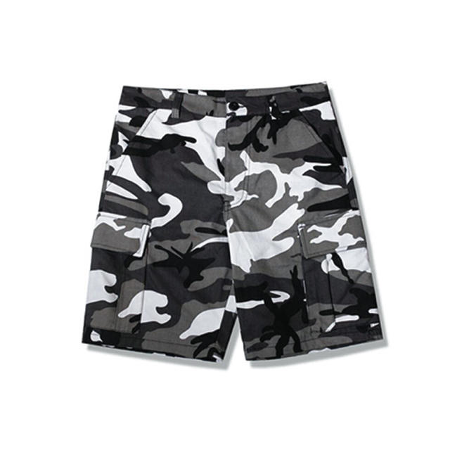 CAMO cargo shorts 迷彩 ショーツ  30.32inc メンズのパンツ(ワークパンツ/カーゴパンツ)の商品写真