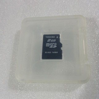 トウシバ(東芝)の【新品】2GBマイクロSDカード　東芝　ケース付き(その他)