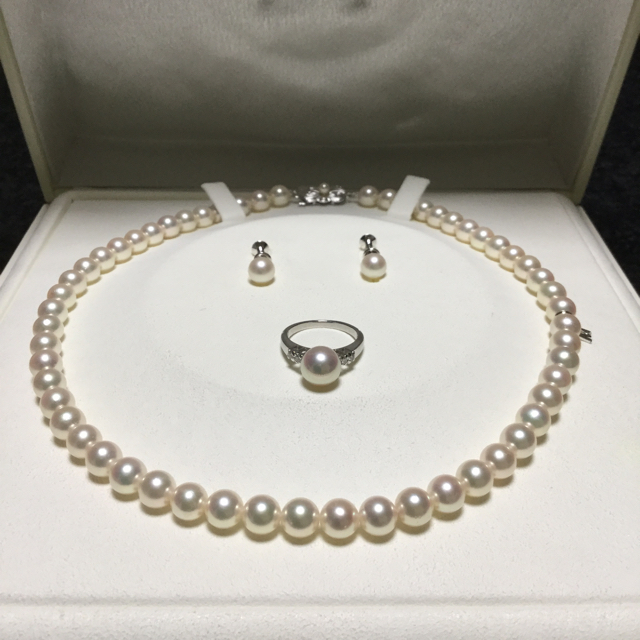 MIKIMOTO(ミキモト)の【超美品】ミキモトダイヤ付きリング10号8.9mm パールネックレス42.5cm レディースのアクセサリー(リング(指輪))の商品写真