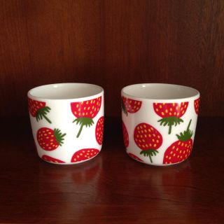 マリメッコ(marimekko)のmarimekko マリメッコ ラテマグ いちご 廃番(グラス/カップ)