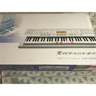 カシオ(CASIO)の光ナビゲーションキーボードLK-205 中古美品(電子ピアノ)