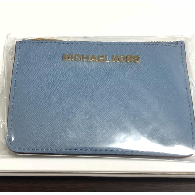 Michael Kors(マイケルコース)の[新品未使用] マイケルコース パスケース   定期入れ レディースのファッション小物(名刺入れ/定期入れ)の商品写真