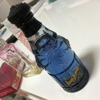 ヴェルサーチ(VERSACE)の◻️値下 VERSACE ブルージーンズ 香水(香水(男性用))